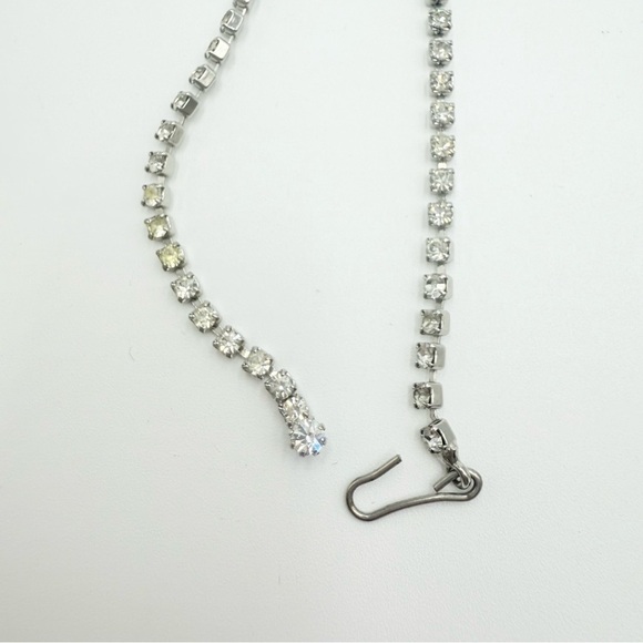 Vintage Clear Crystal Floral Shaped Bib Necklace Clip on Earrings Sets - Picture 11 of 12